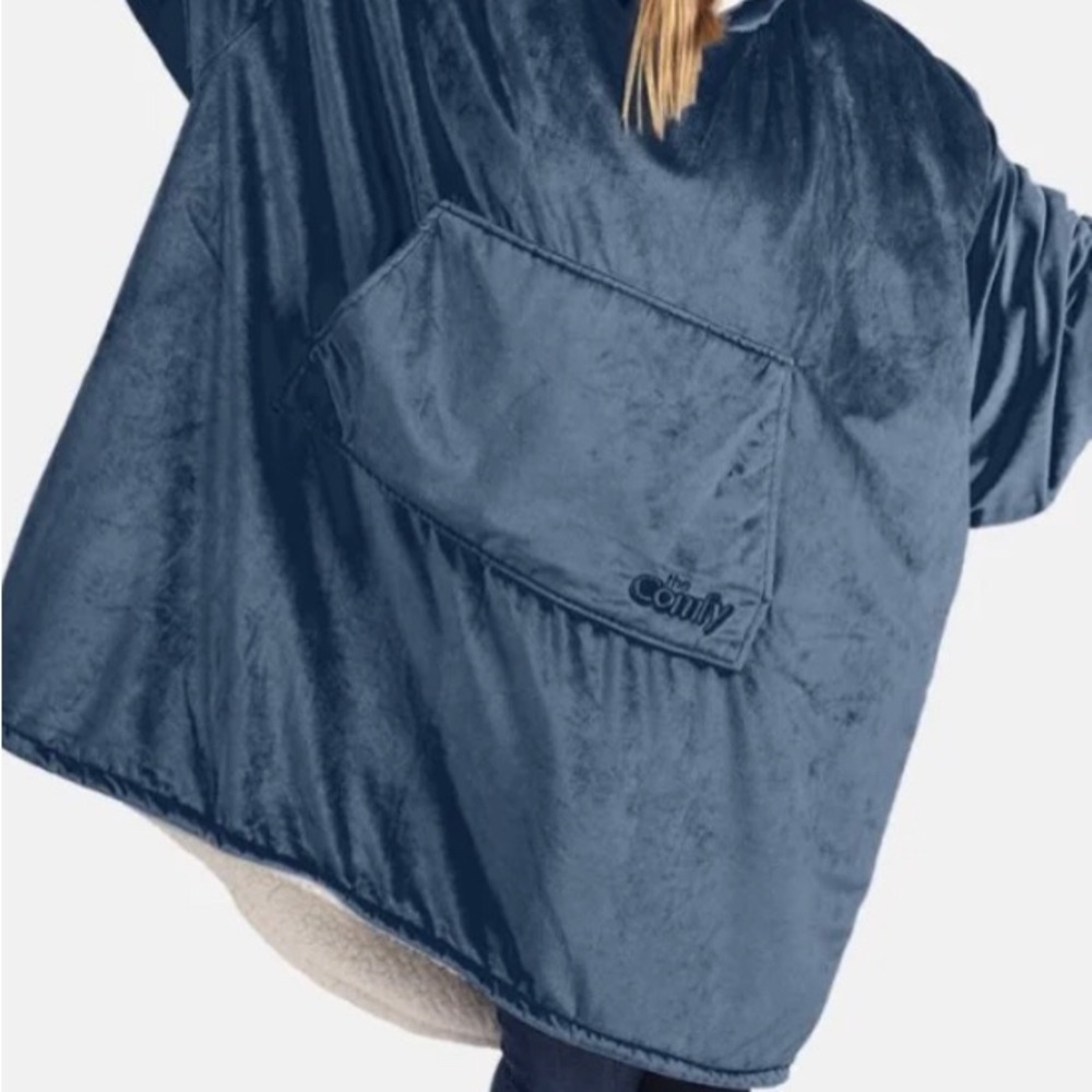 Navy Comfy brand blanket sweatshirt